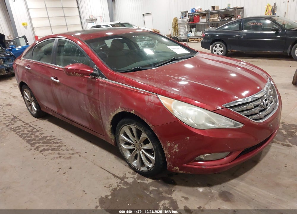 2011 HYUNDAI SONATA SE VIN: 5NPEC4AC4BH069826