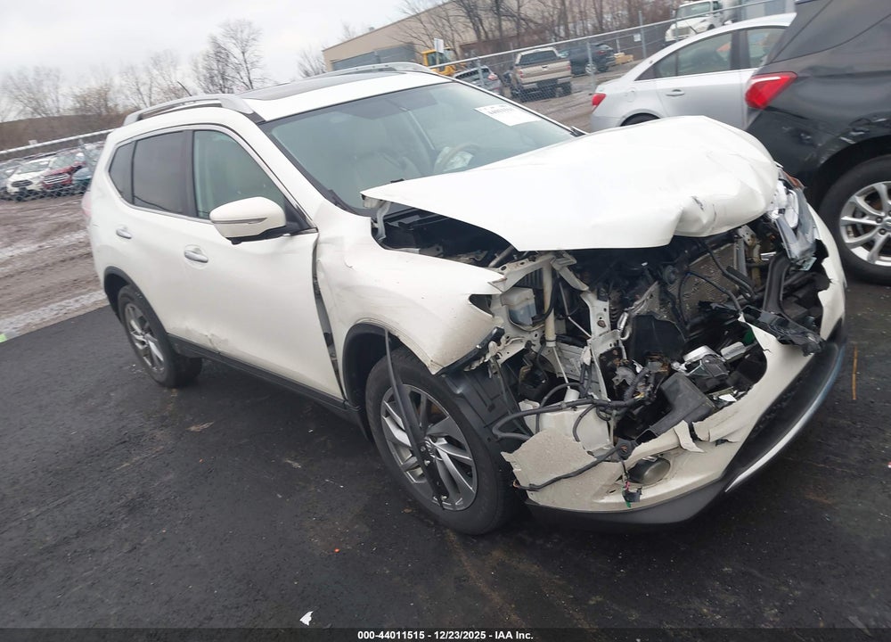 2015 NISSAN ROGUE SL VIN: 5N1AT2MV1FC878794