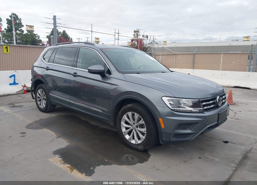 2018 VOLKSWAGEN TIGUAN 2.0T SE/2.0T SEL VIN: 3VV3B7AX5JM107203