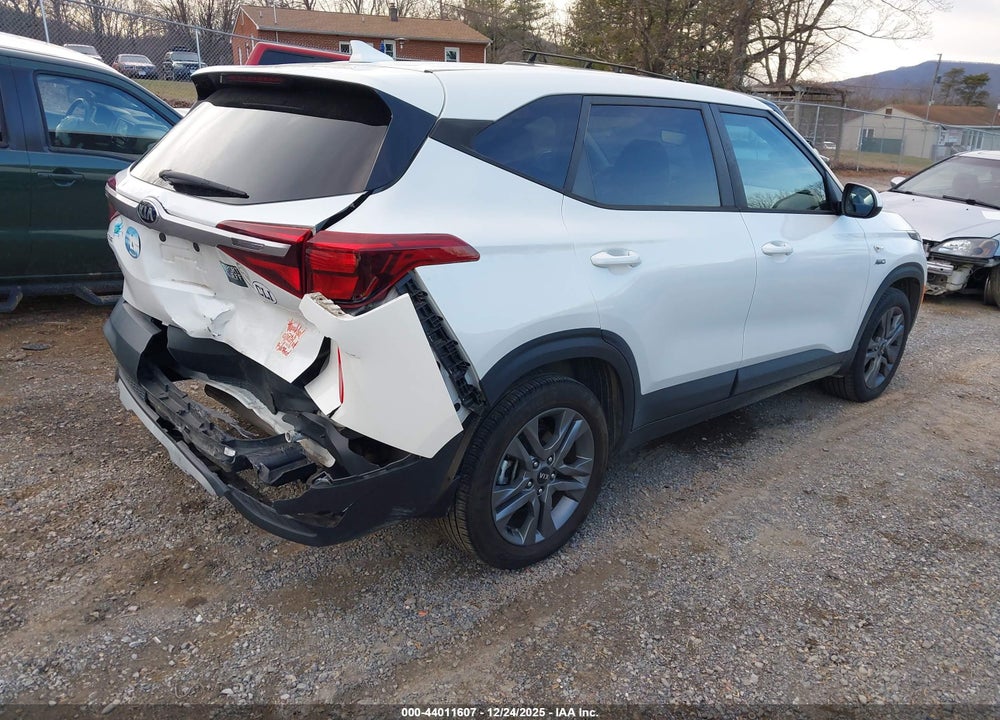 2021 KIA SELTOS LX VIN: KNDEPCAA7M7048179