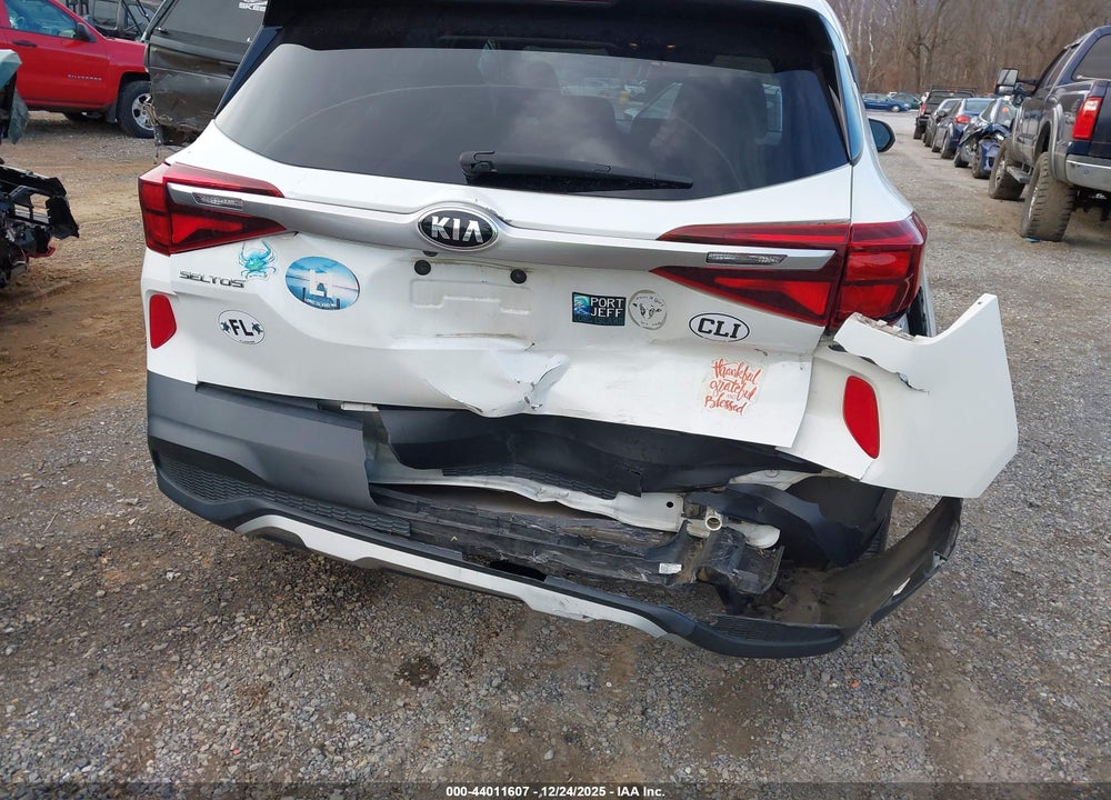 2021 KIA SELTOS LX VIN: KNDEPCAA7M7048179