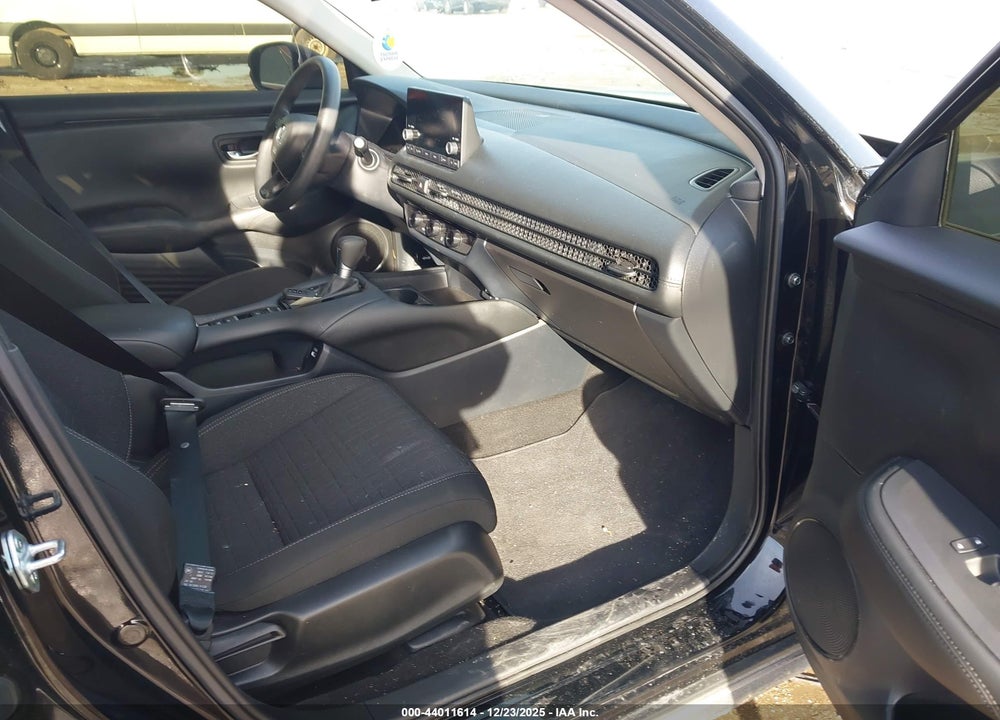 2023 HONDA HR-V AWD LX VIN: 3CZRZ2H35PM707569