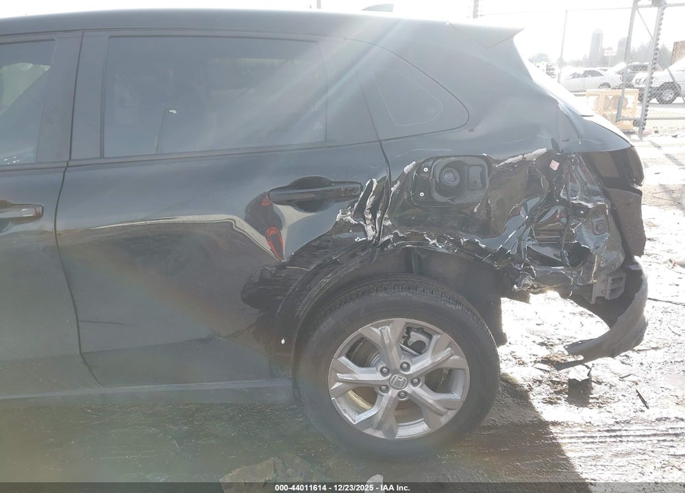 2023 HONDA HR-V AWD LX VIN: 3CZRZ2H35PM707569