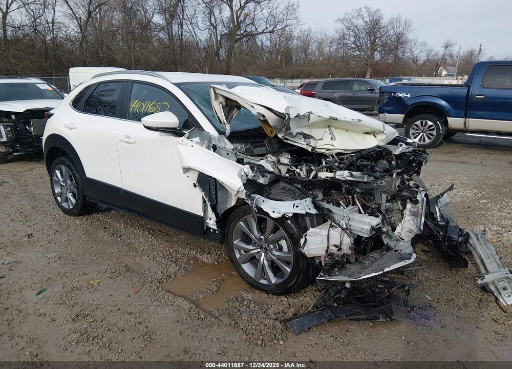 2023 MAZDA CX-30 2.5 S PREFERRED VIN: 3MVDMBCM8PM589353