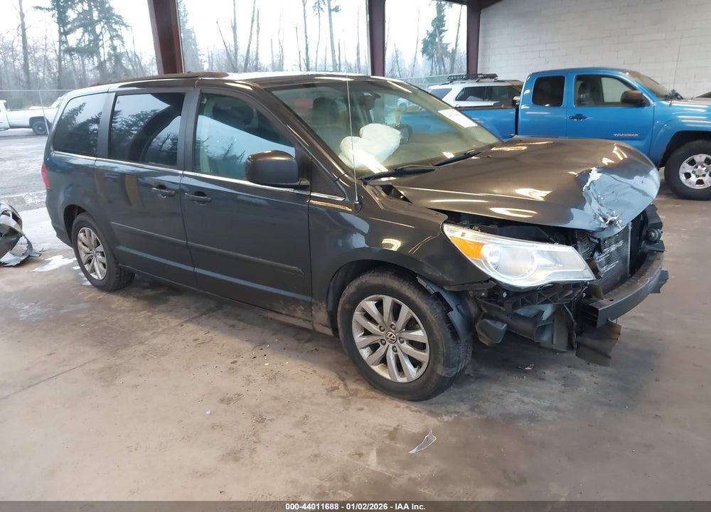 2012 VOLKSWAGEN ROUTAN SE VIN: 2C4RVABG5CR354597