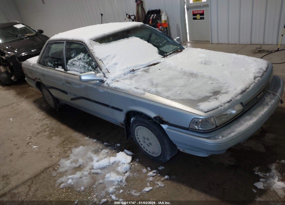 1990 TOYOTA CAMRY LE VIN: 4T1SV22E6LU172315