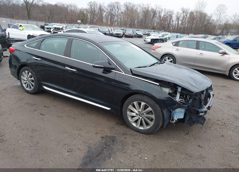 2017 HYUNDAI SONATA SPORT VIN: 5NPE34AF2HH490432