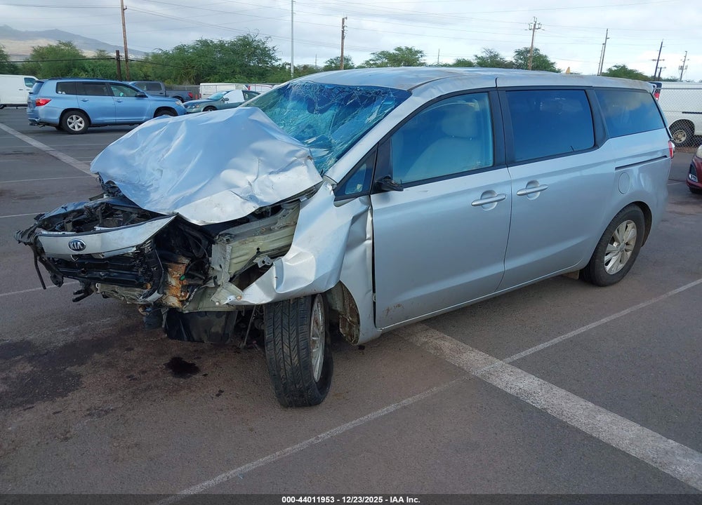 2018 KIA SEDONA LX VIN: KNDMB5C17J6389120
