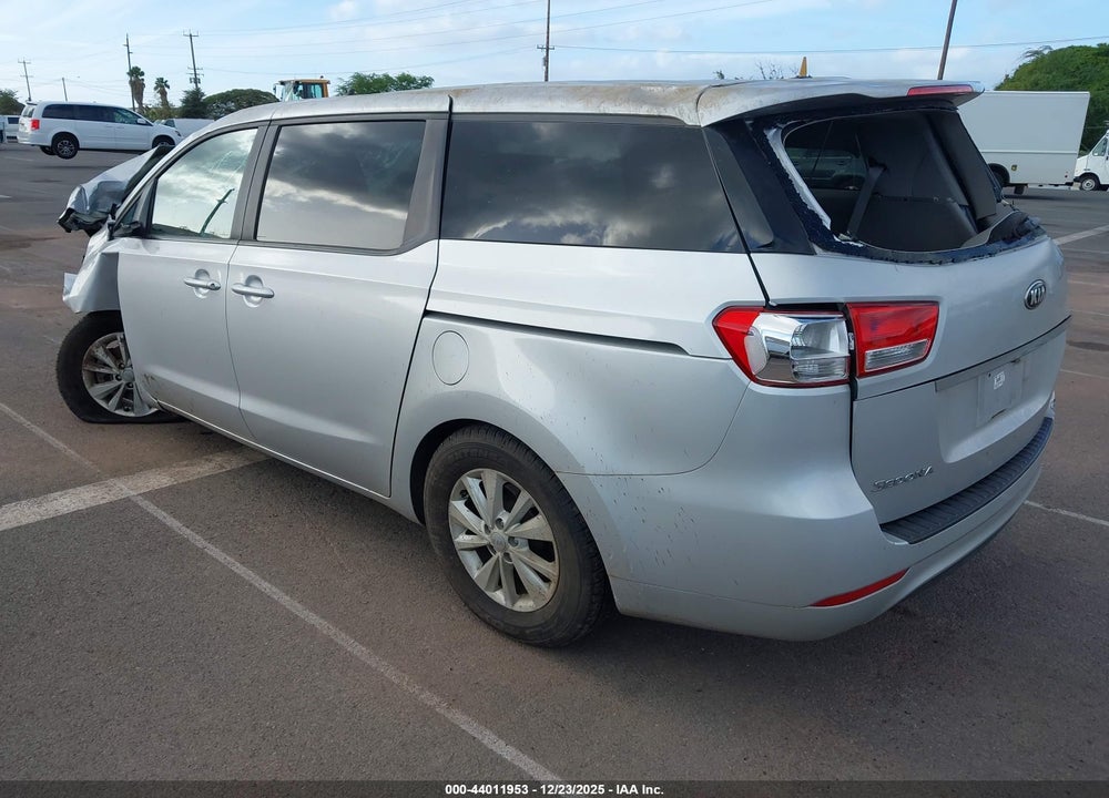 2018 KIA SEDONA LX VIN: KNDMB5C17J6389120