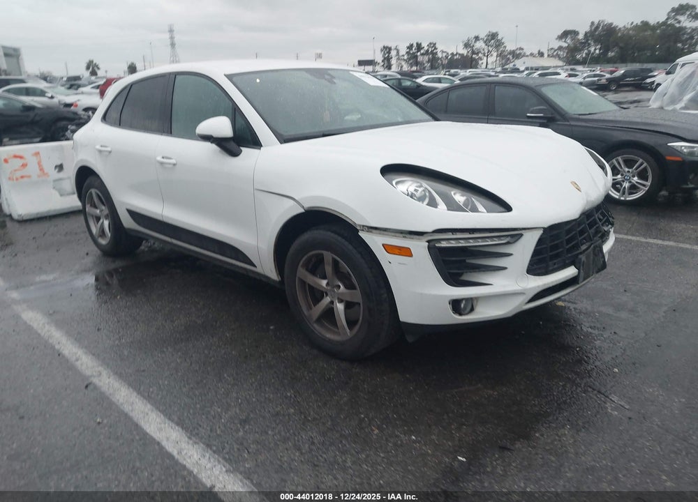 2017 PORSCHE MACAN VIN: WP1AA2A5XHLB00669