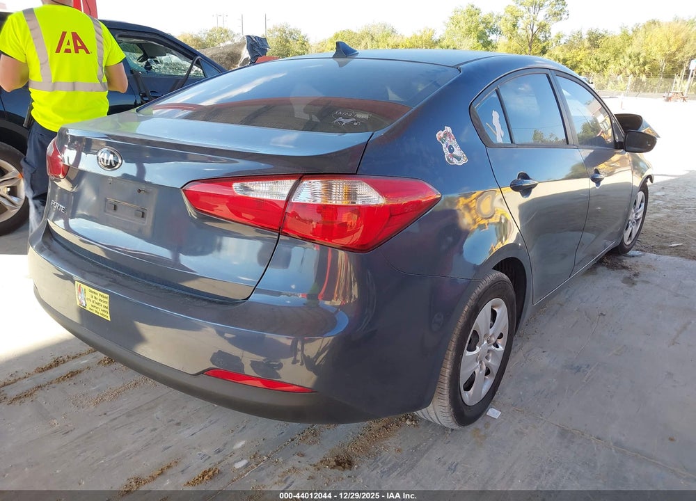 2016 KIA FORTE LX VIN: KNAFK4A62G5563477