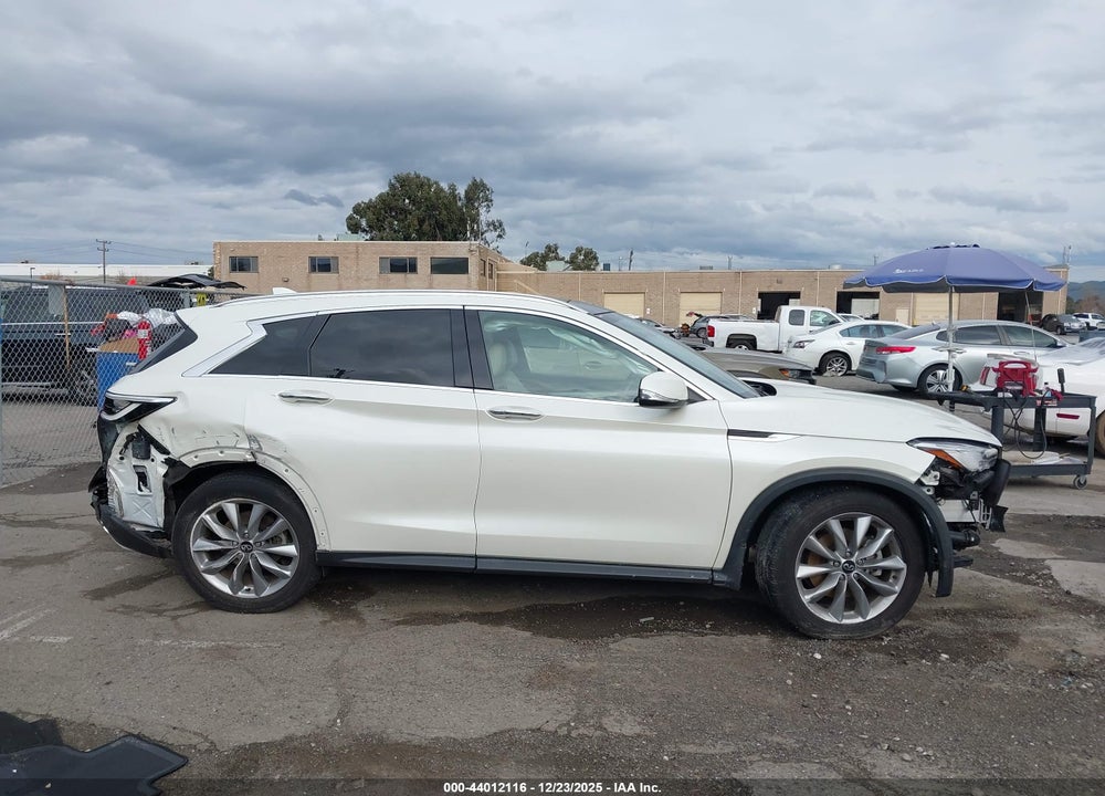 2021 INFINITI QX50 LUXE AWD VIN: 3PCAJ5BB6MF111883