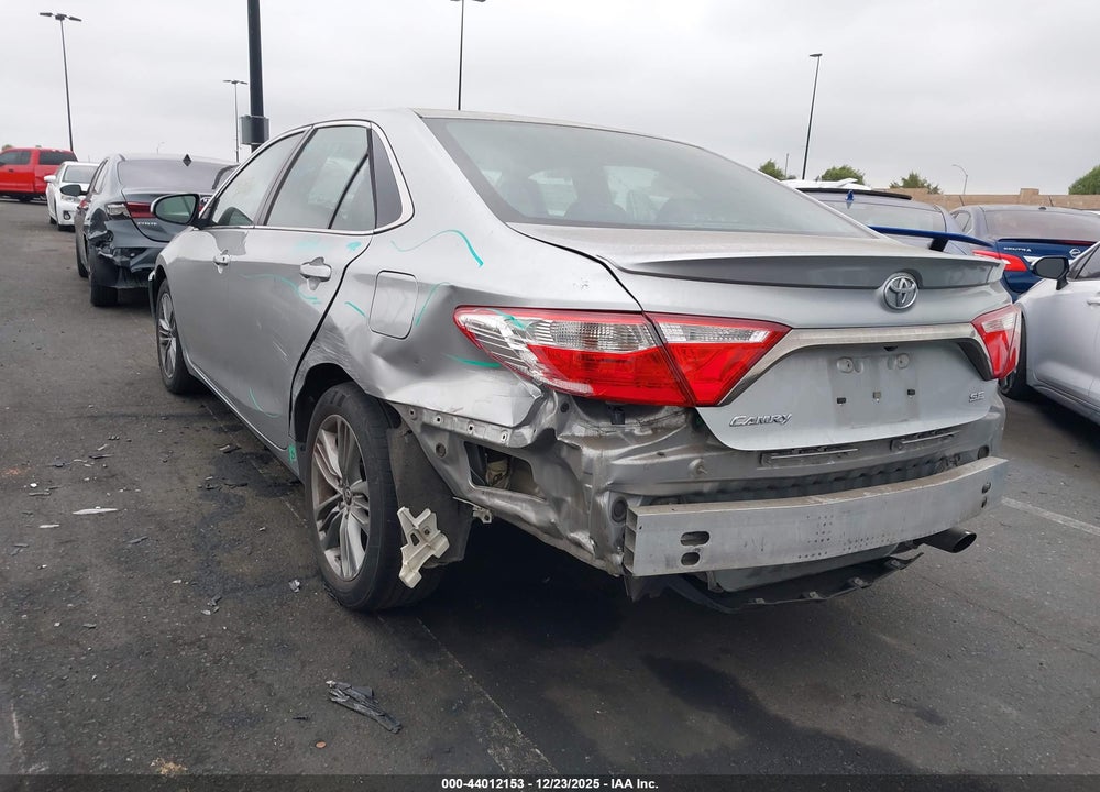 2015 TOYOTA CAMRY SE VIN: 4T1BF1FKXFU496234