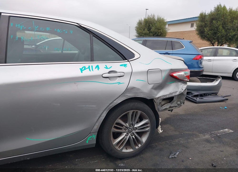 2015 TOYOTA CAMRY SE VIN: 4T1BF1FKXFU496234