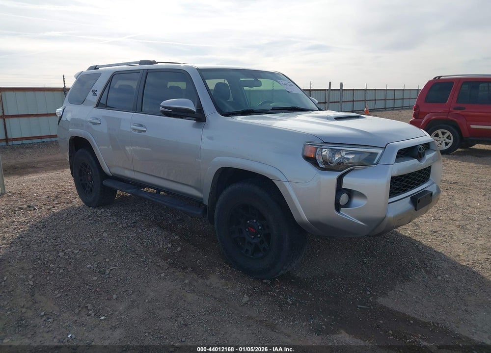2018 TOYOTA 4RUNNER TRD OFF ROAD PREMIUM VIN: JTEBU5JR3J5516196
