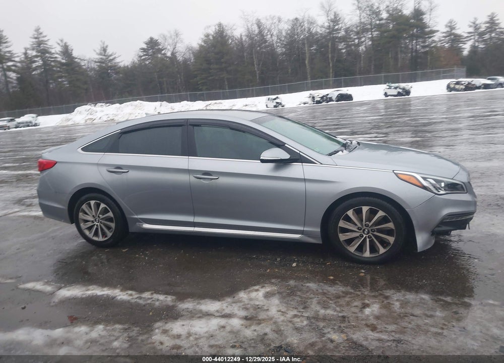 2015 HYUNDAI SONATA SPORT VIN: 5NPE34AF6FH058200