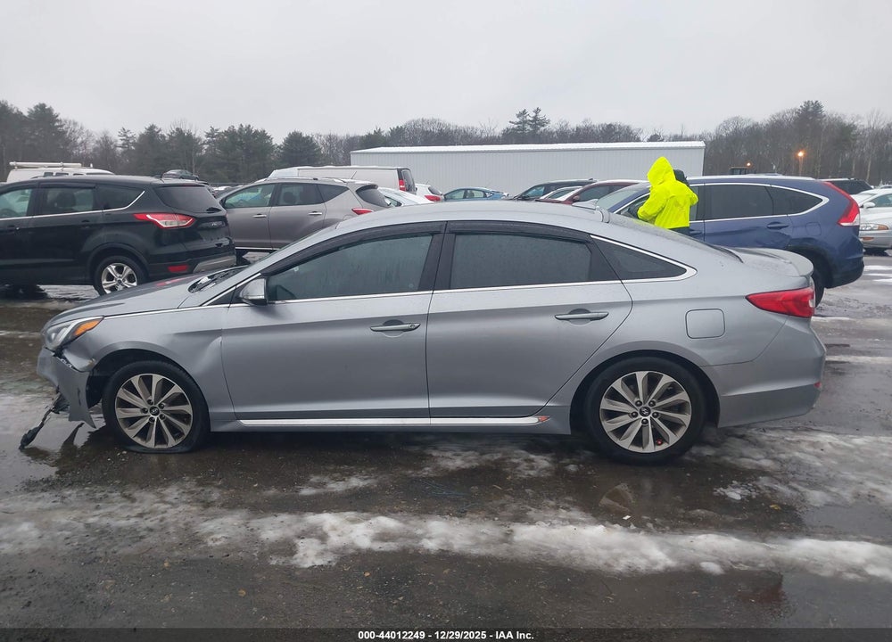 2015 HYUNDAI SONATA SPORT VIN: 5NPE34AF6FH058200