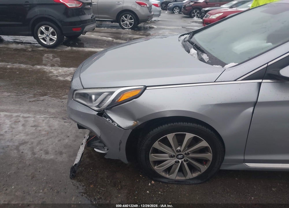 2015 HYUNDAI SONATA SPORT VIN: 5NPE34AF6FH058200