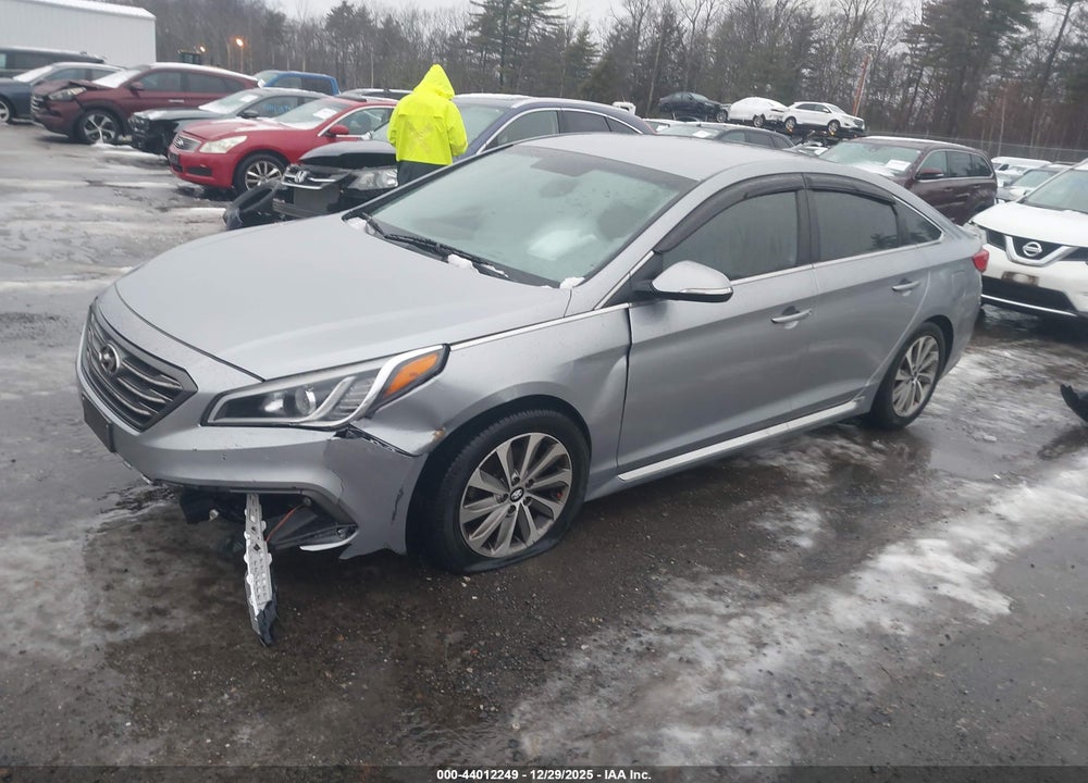 2015 HYUNDAI SONATA SPORT VIN: 5NPE34AF6FH058200