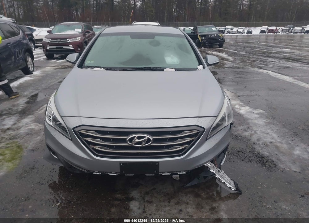 2015 HYUNDAI SONATA SPORT VIN: 5NPE34AF6FH058200