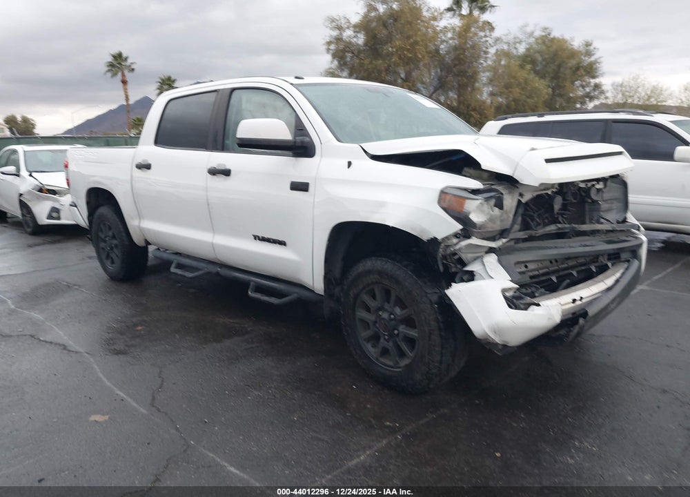 2015 TOYOTA TUNDRA TRD PRO 5.7L V8 VIN: 5TFDW5F17FX485170