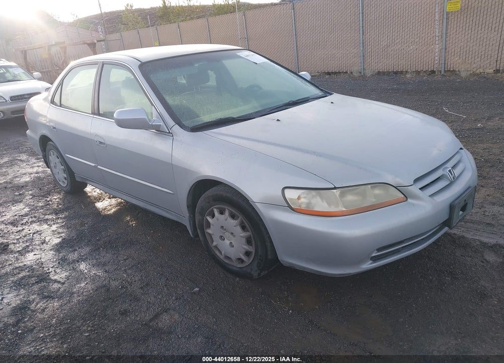 2001 HONDA ACCORD 2.3 LX VIN: 1HGCG66511A032371