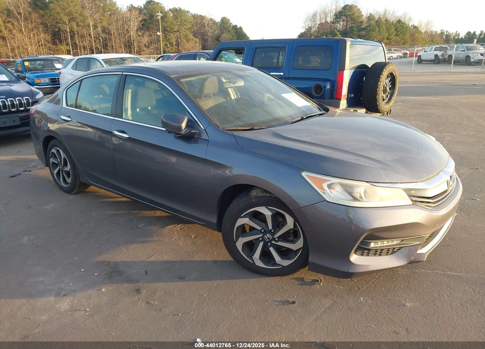 2017 HONDA ACCORD EX VIN: 1HGCR2F72HA182472