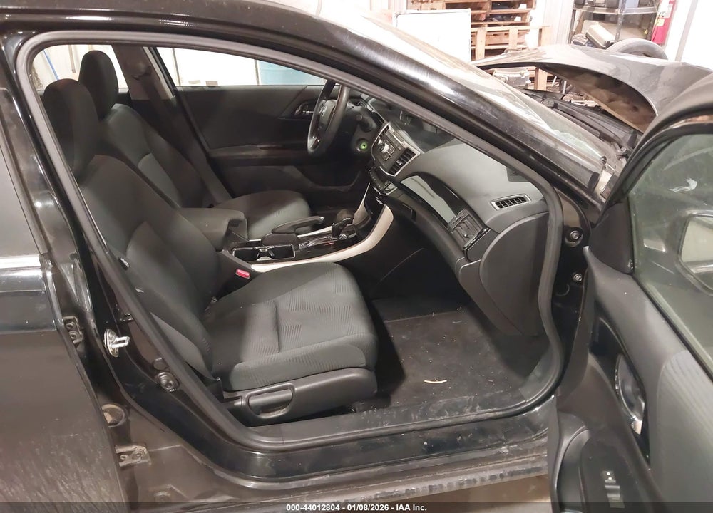 2016 HONDA ACCORD LX VIN: 1HGCR2F33GA001813
