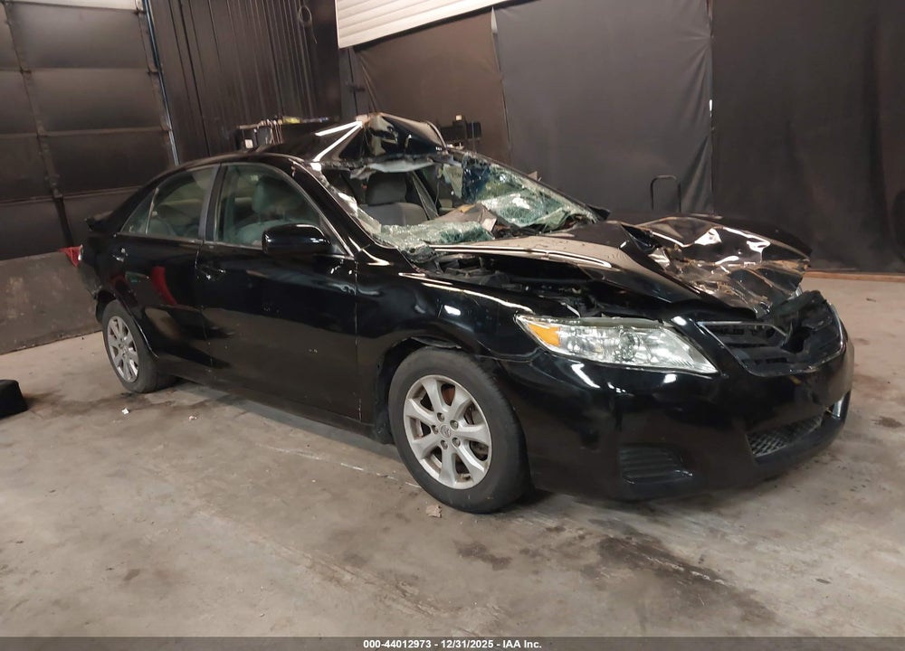 2011 TOYOTA CAMRY LE VIN: 4T1BF3EK2BU683619