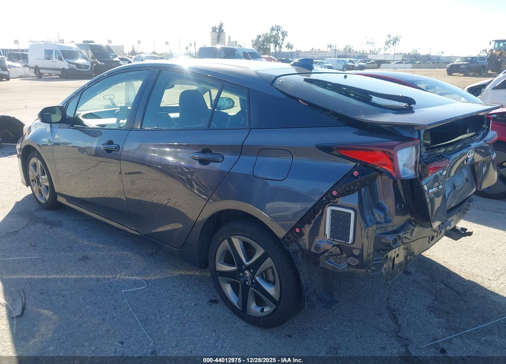 2022 TOYOTA PRIUS XLE VIN: JTDKAMFU9N3190118