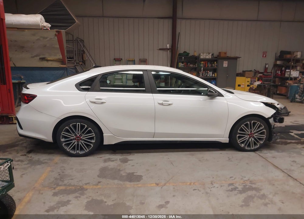 2020 KIA FORTE GT VIN: 3KPF44AC6LE230099