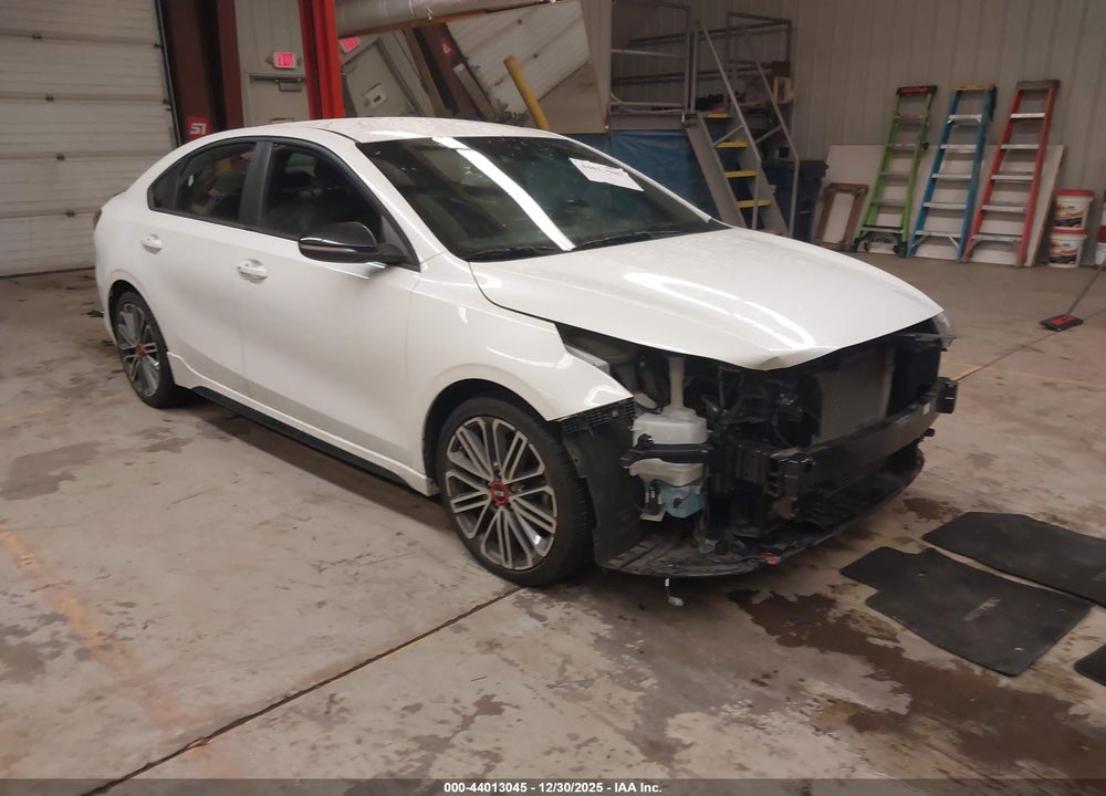 2020 KIA FORTE GT VIN: 3KPF44AC6LE230099