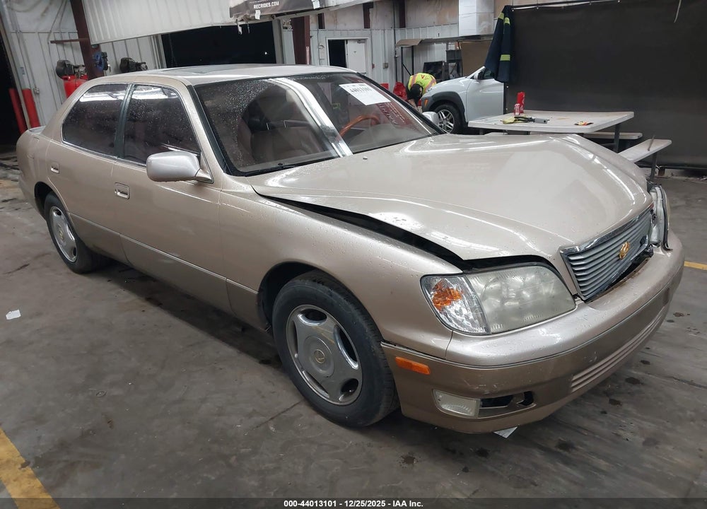 1998 LEXUS LS 400 VIN: JT8BH28F9W0138990