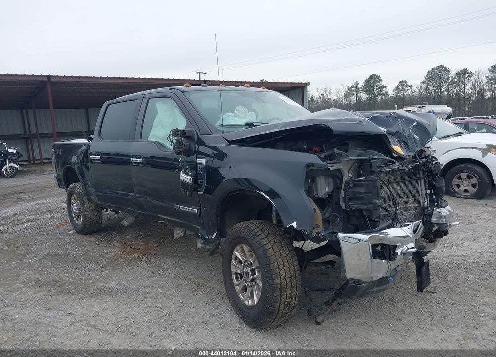 2017 FORD F-350 LARIAT VIN: 1FT8W3BT8HEE43991
