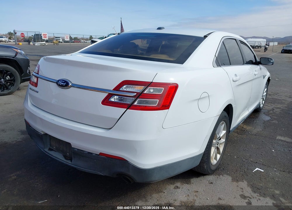 2014 FORD TAURUS SE VIN: 1FAHP2D84EG182445