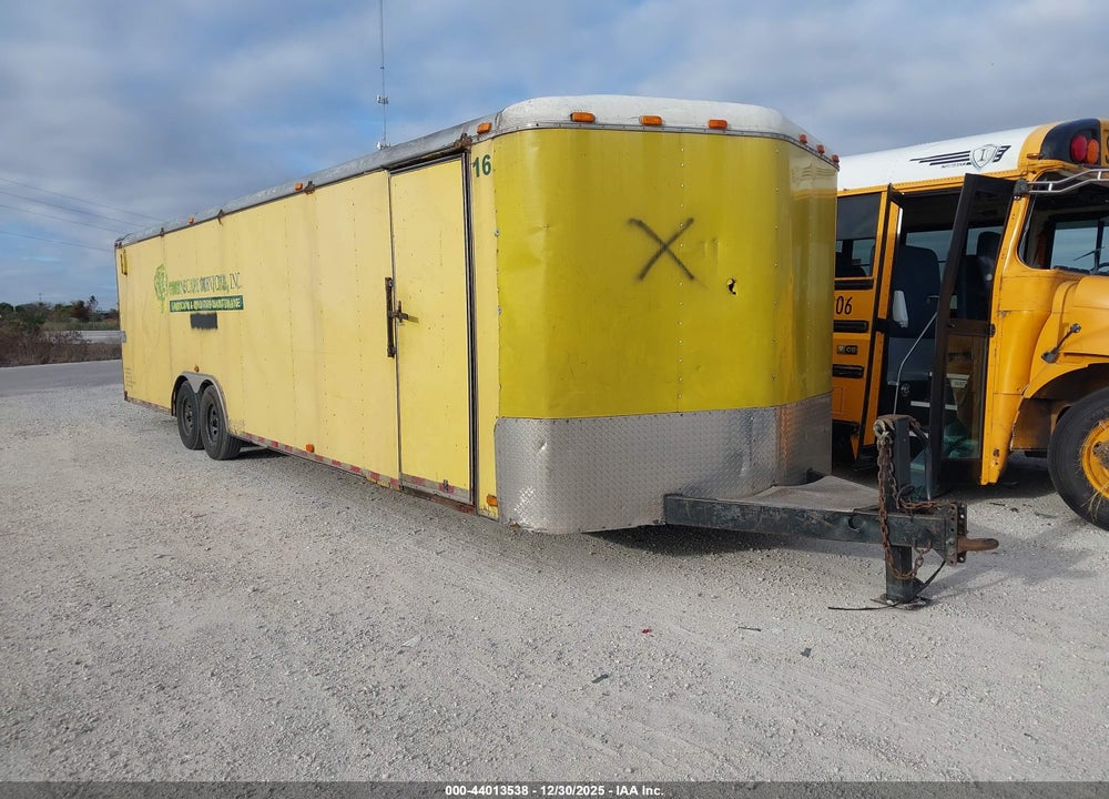 2008 ROADRUNNER TRAILER ENCLOSED CARGO TRAILER 30' VIN: 1Z9BV302X8F147010