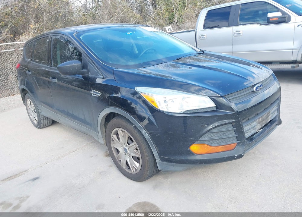 2016 FORD ESCAPE S VIN: 1FMCU0F79GUB97237