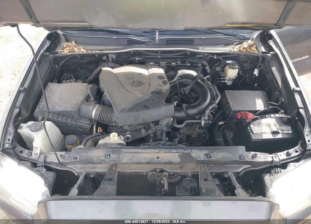 2017 TOYOTA TACOMA SR5 V6 VIN: 5TFAZ5CN2HX035673