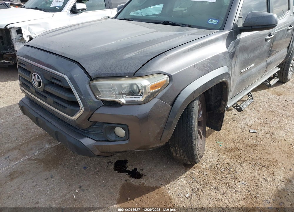 2017 TOYOTA TACOMA SR5 V6 VIN: 5TFAZ5CN2HX035673