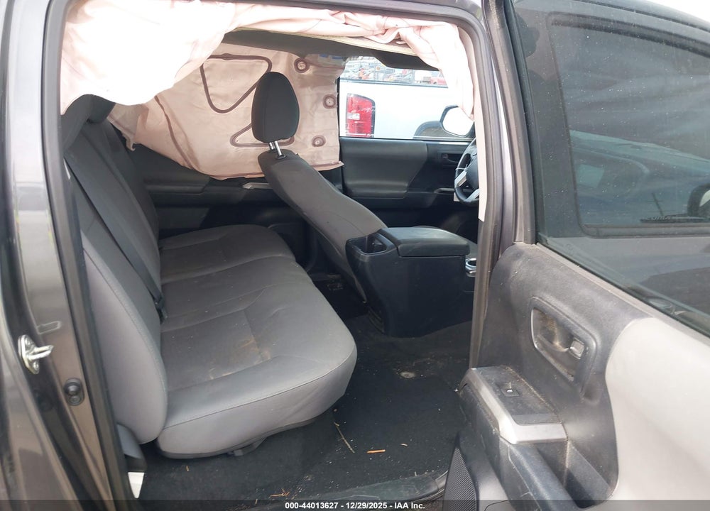 2017 TOYOTA TACOMA SR5 V6 VIN: 5TFAZ5CN2HX035673