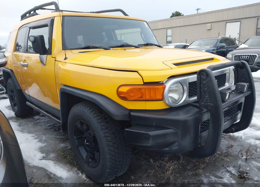 2007 TOYOTA FJ CRUISER VIN: JTEBU11F170001914