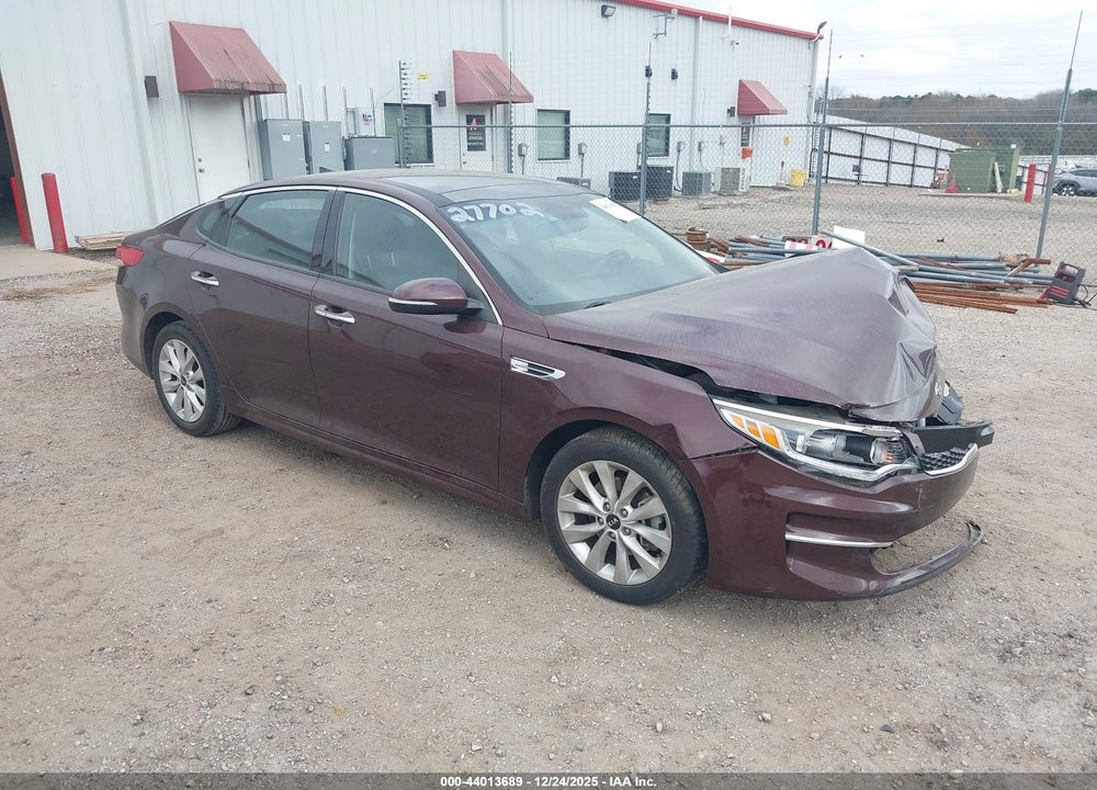 2018 KIA OPTIMA EX VIN: 5XXGU4L3XJG190650