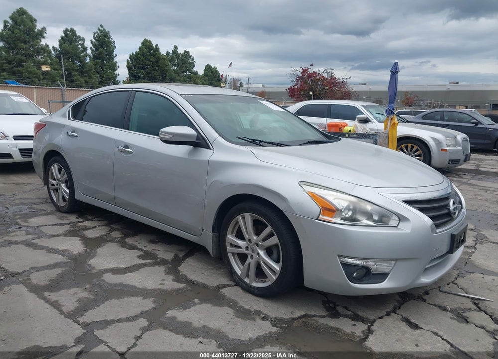 2013 NISSAN ALTIMA 3.5 SV VIN: 1N4BL3AP9DN549448