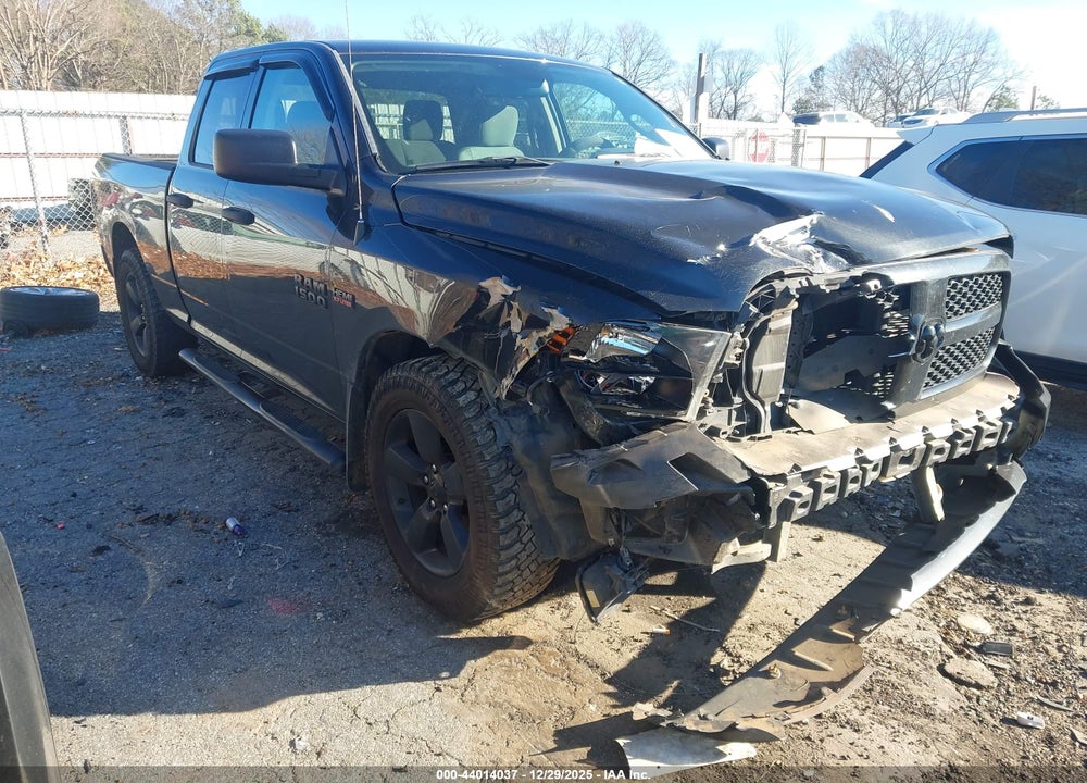 2016 RAM 1500 EXPRESS VIN: 1C6RR6FT8GS355845