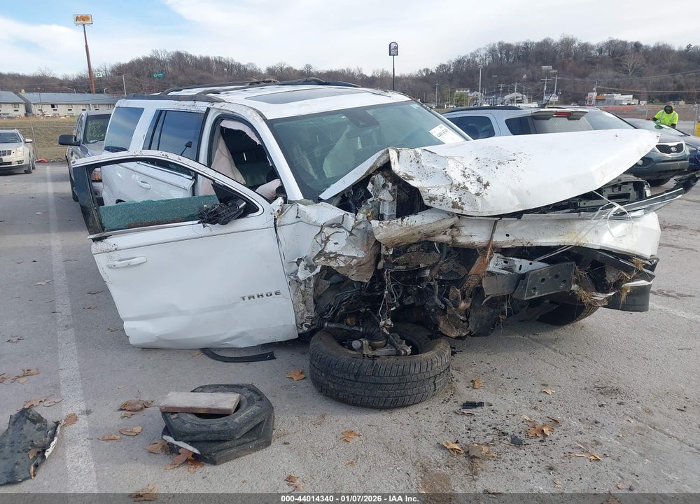 2020 CHEVROLET TAHOE 4WD LT VIN: 1GNSKBKC3LR308180