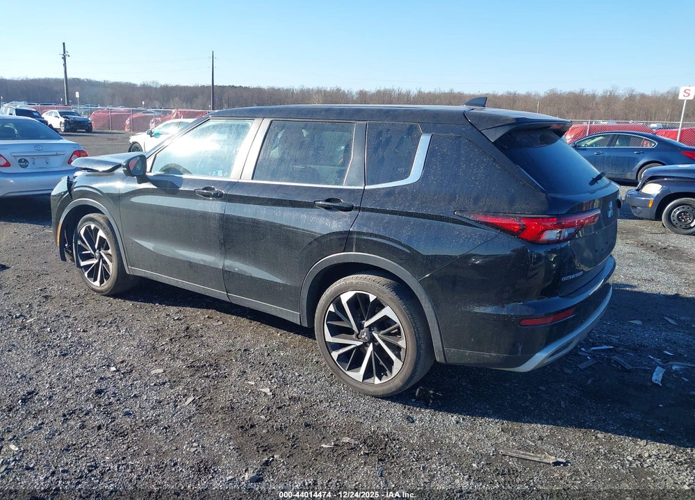2022 MITSUBISHI OUTLANDER BLACK EDITION S-AWC/SE 2.5 S-AWC/SE LAUNCH EDITION S-AWC VIN: JA4J4UA83NZ082064