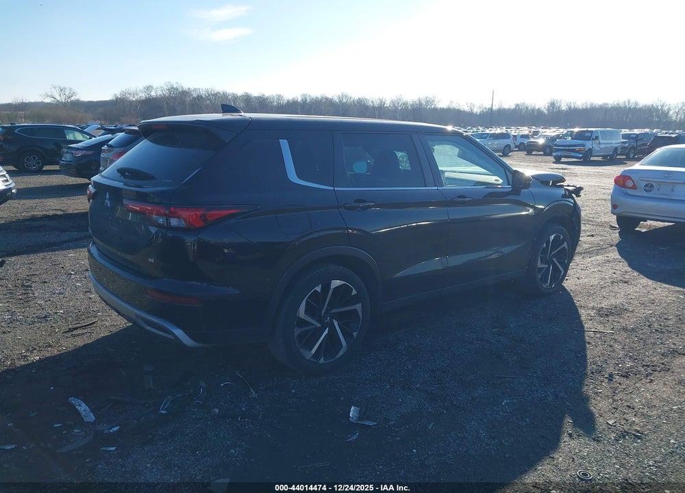 2022 MITSUBISHI OUTLANDER BLACK EDITION S-AWC/SE 2.5 S-AWC/SE LAUNCH EDITION S-AWC VIN: JA4J4UA83NZ082064