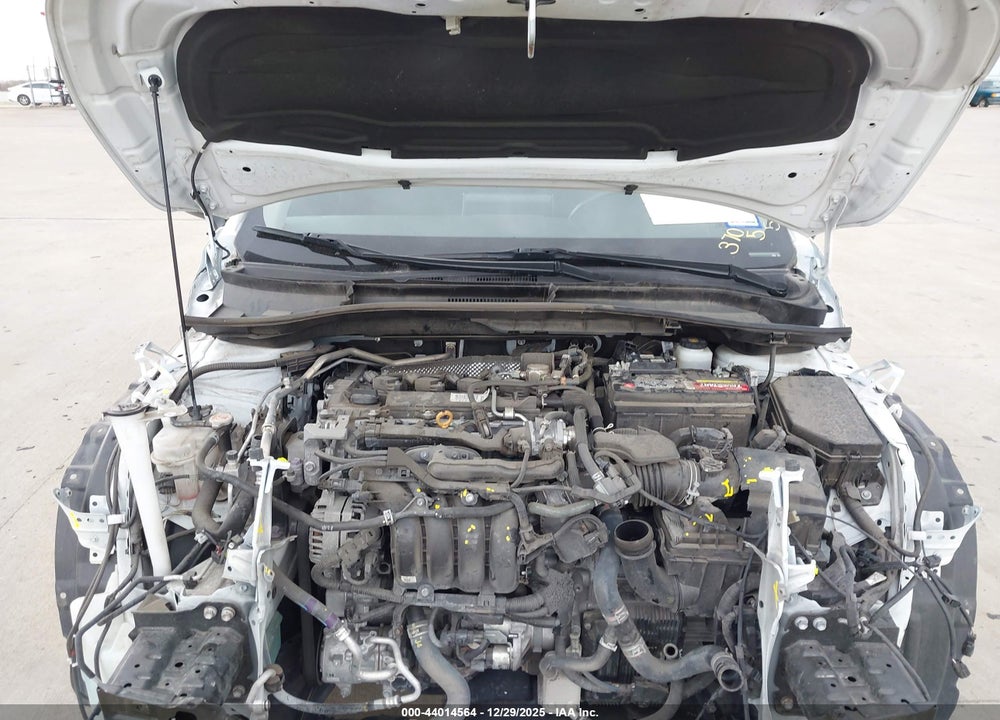 2022 TOYOTA COROLLA CROSS XLE VIN: 7MUEAABG1NV023705
