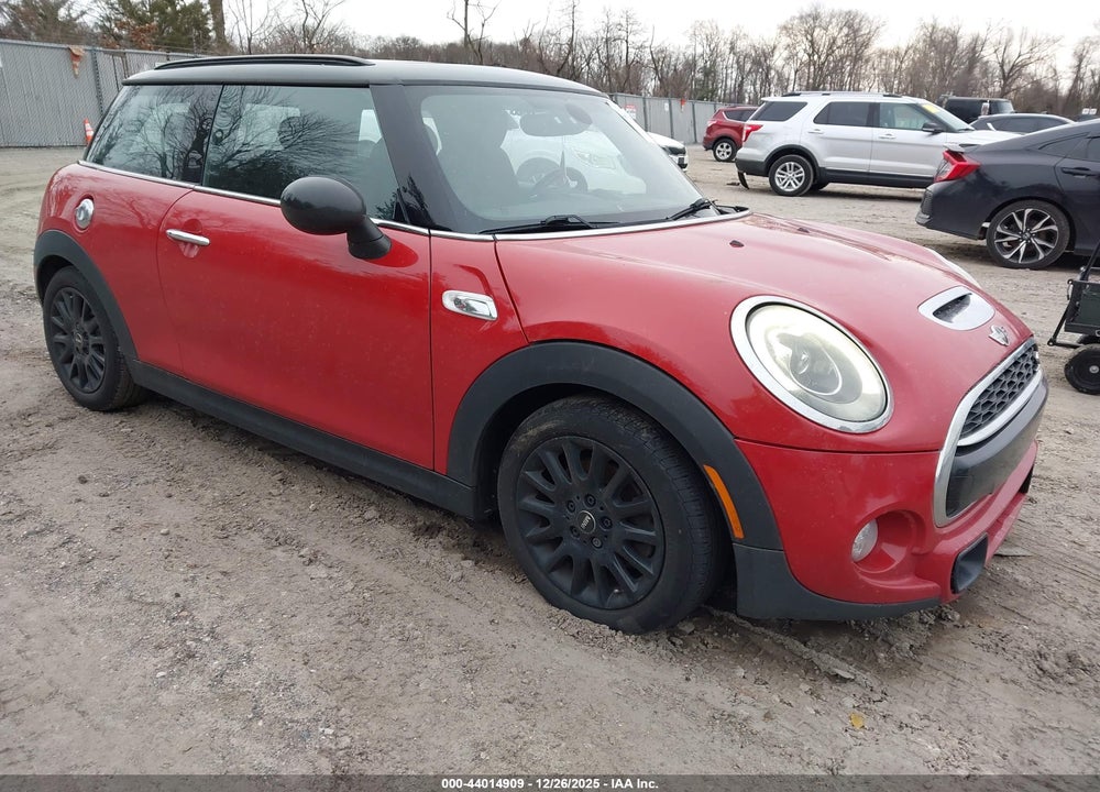 2017 MINI HARDTOP COOPER S VIN: WMWXP7C35H2A46089