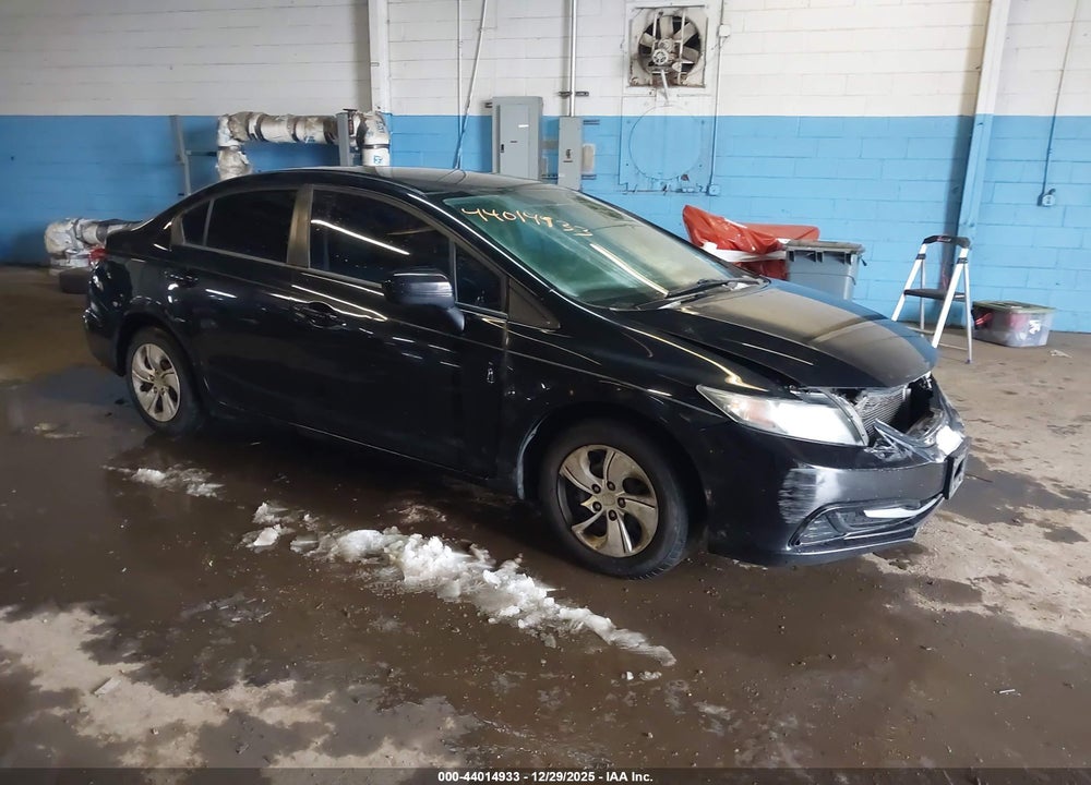 2015 HONDA CIVIC LX VIN: 19XFB2F52FE276974